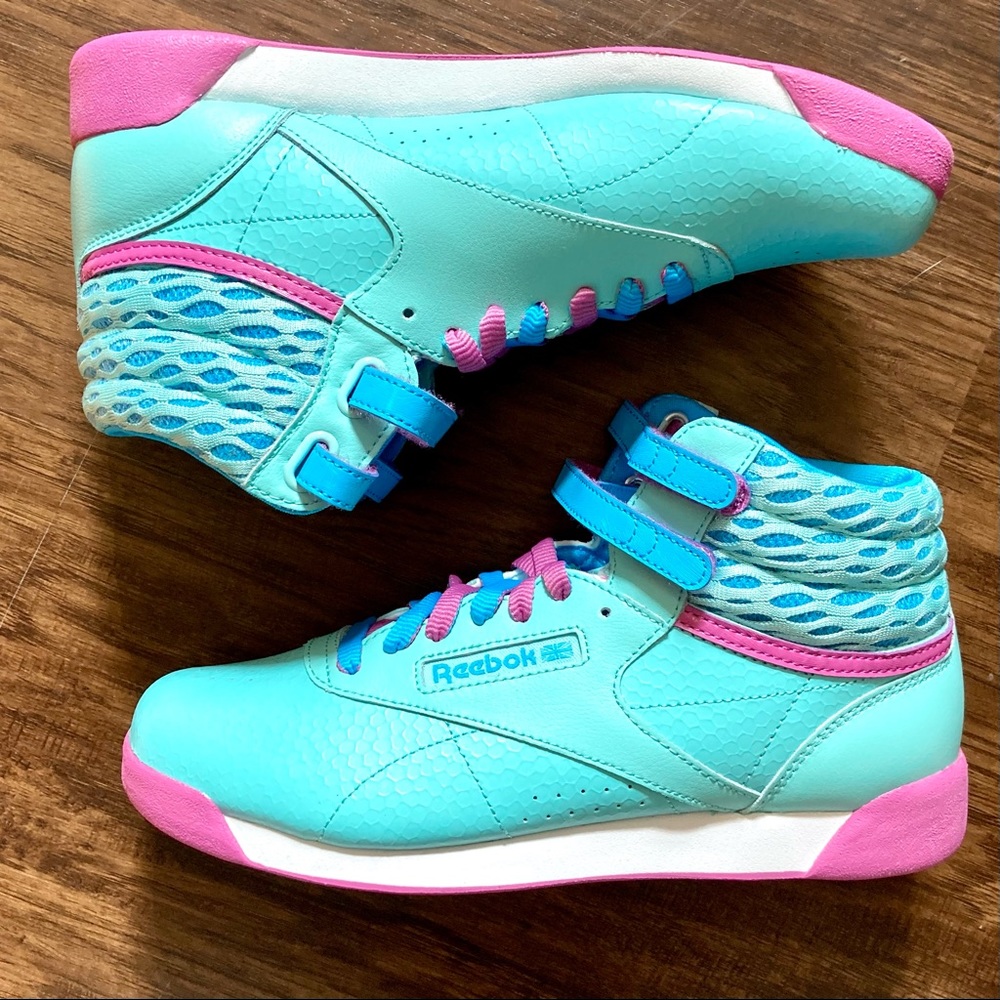 Size 6.5 Reebok Junior Classic High Top Sneakers Blue Beam Ultraberry NWOB